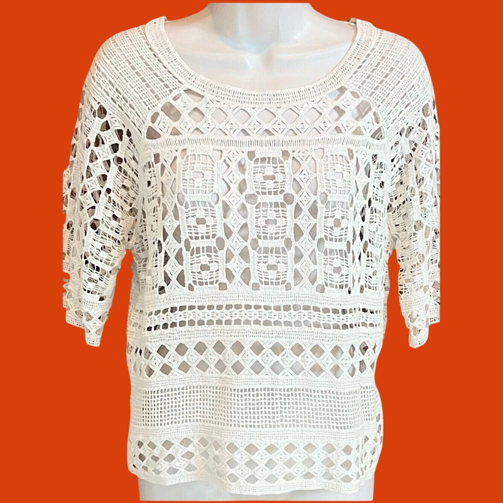 Holly Bracken Ivory Crochet Lace Boho Top Keyhole Back M/L